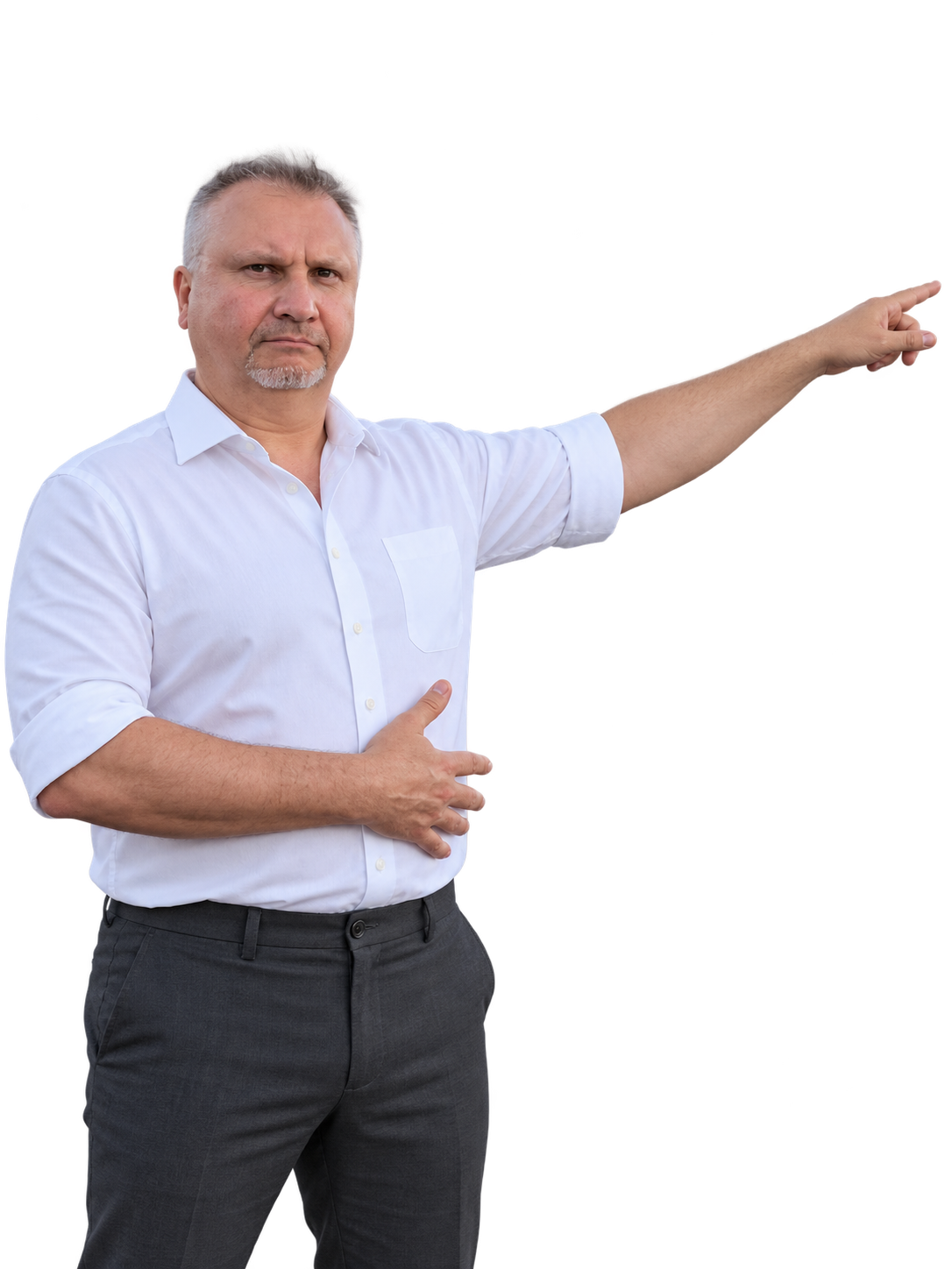 Сергей Протасов в белой рубашке показывает рукой в сторону текста